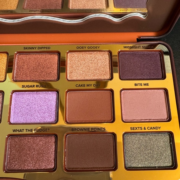 ❤️Too Faced eyeshadow palette - Picture 5 of 5